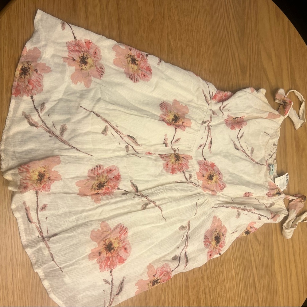 Urban Outfitters - NWT Floral Pink and White Romper - L